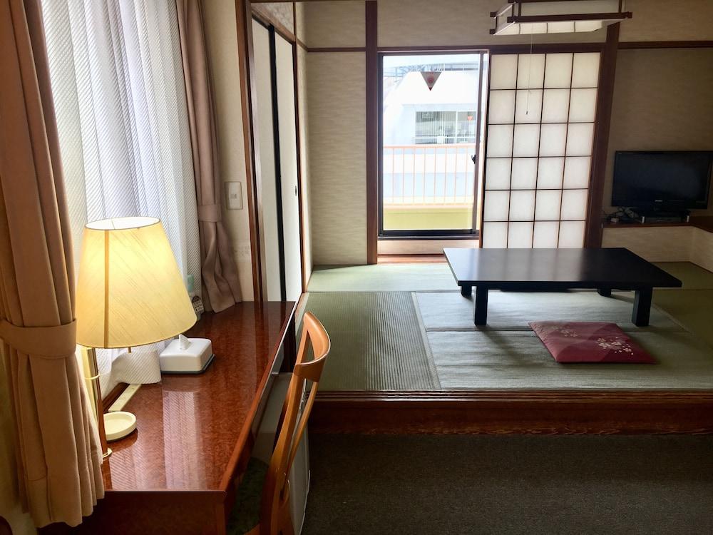 上野ターミナルホテル 2* 東京都